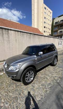 MITSUBISHI PAJERO TR4 2.0 4X4 16V 140CV FLEX 4P AUTOMÁTICO MITSUBISHI PAJERO TR4 2.0 4X4 16V 140CV FLEX 4P AUTOMÁTICO